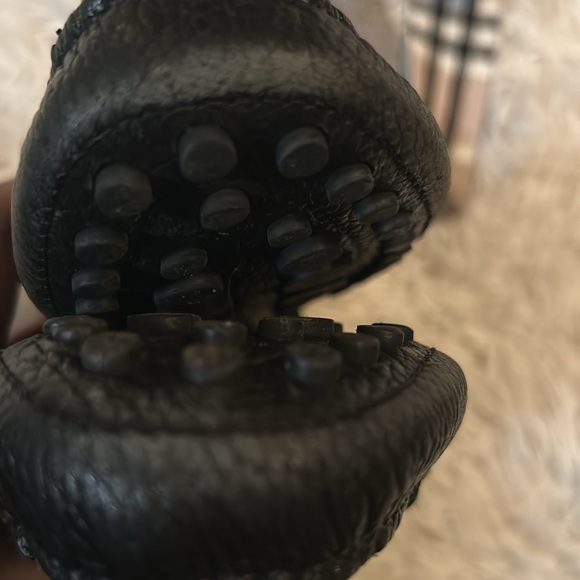 Tory Burch driving loafers. - Picture 6 of 6